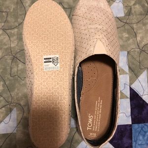 Natural linen polka dot TOMS